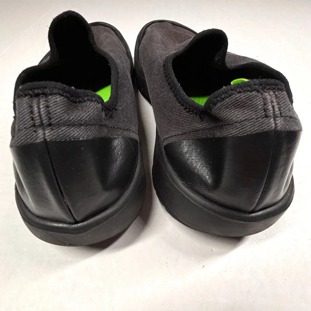 OOFOS OOmg eeZee Low Slip-On Shoes Recovery Comfort Sneakers Mens 10.5 EU 43.5